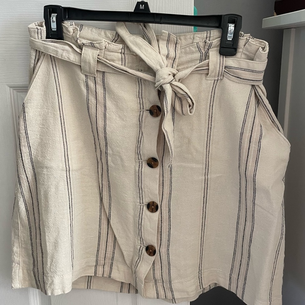 Tan linen skirt with black strips